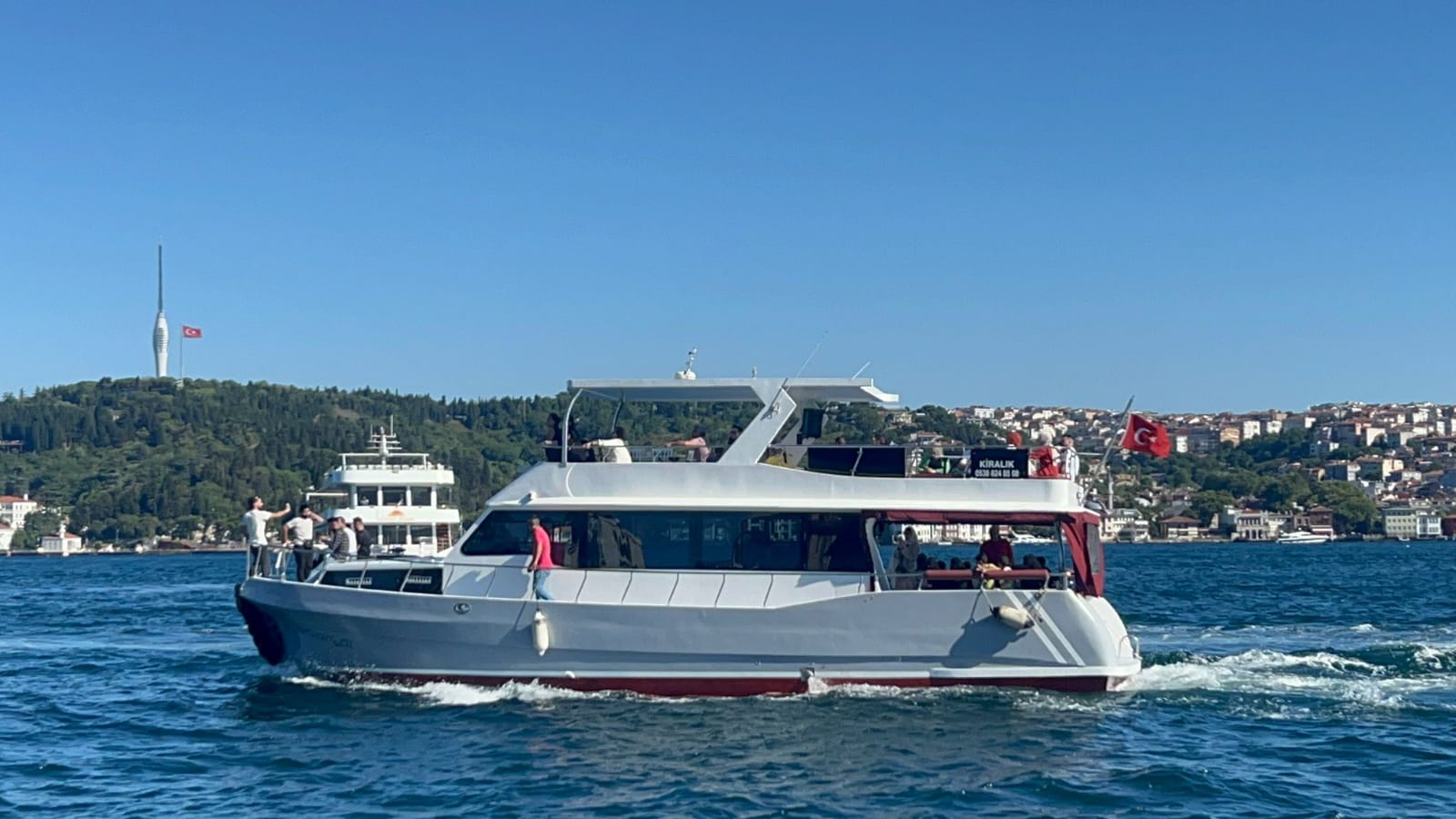 2024 Trendy Yacht - Bosphorus Sunset Yacht Tickets : Bosphorus Sunset Tour in  Luxury Yacht - Self Coming 